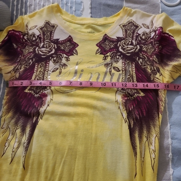 Sinful Winged Cross Tee - Picture 5 of 6